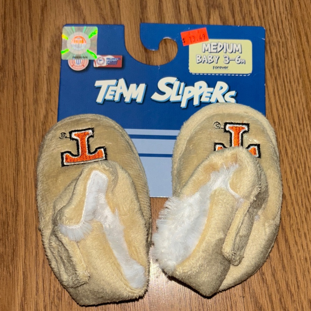 Baby Team Slippers Tennessee with Logo 3-6 Months NWT